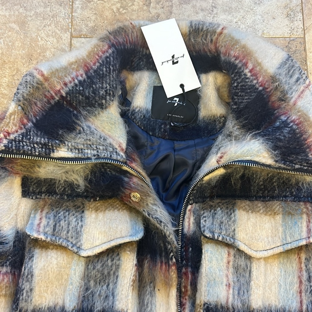 Jacket - Picture 2 of 9